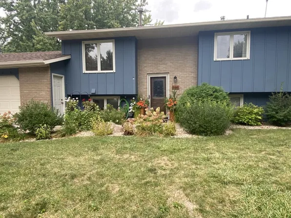 146 18th St NE, Owatonna, MN 55060