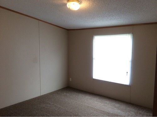 4th image of 123 Daffodil Dr