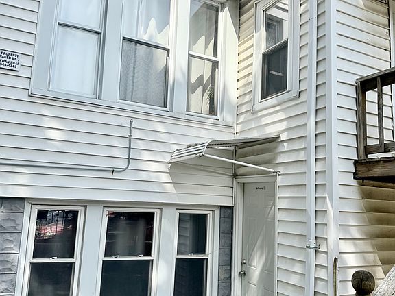2nd image of 4224 S California Ave #B