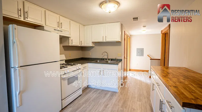 2210 S Winchester St — Photo 4