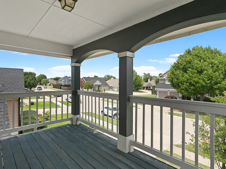 9787 Old Field Dr — Photo 31