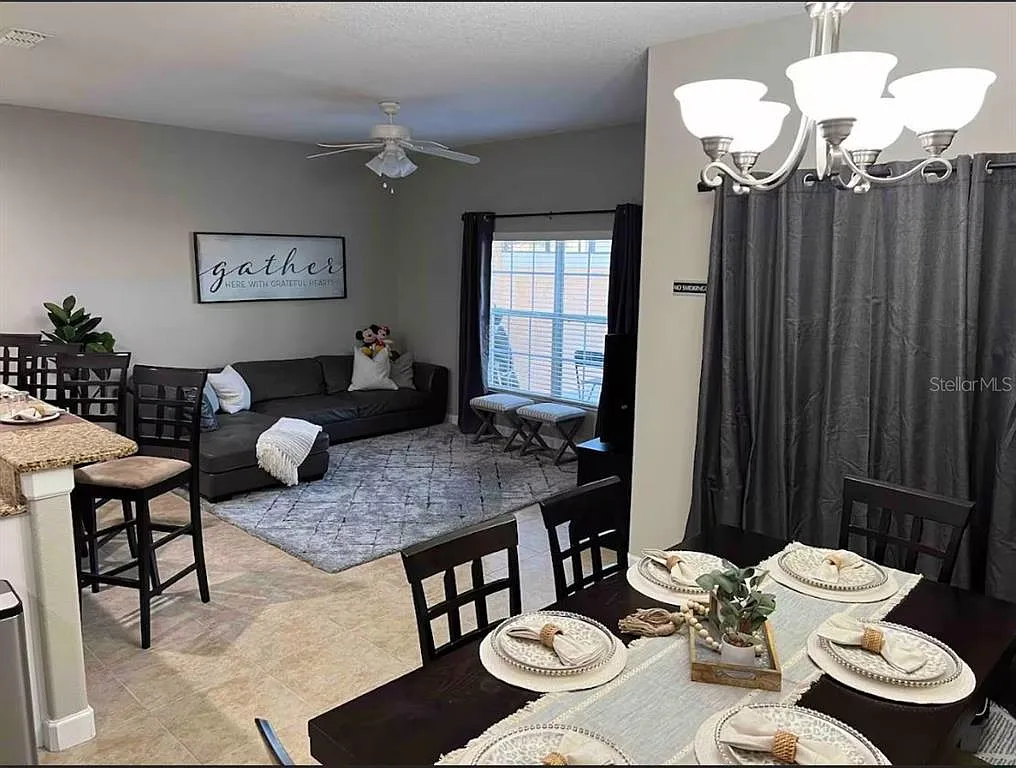 4 bed, 3.0 bath, 1902 sqft, $2,800 — Photo 4