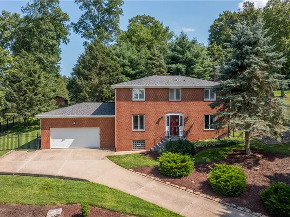 207 Lightholder Dr, Canonsburg, PA 15317