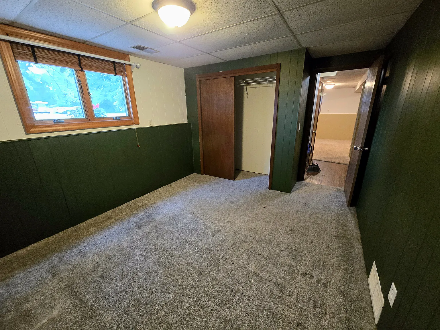 1 bed, 1560 sqft, $900 — Photo 4