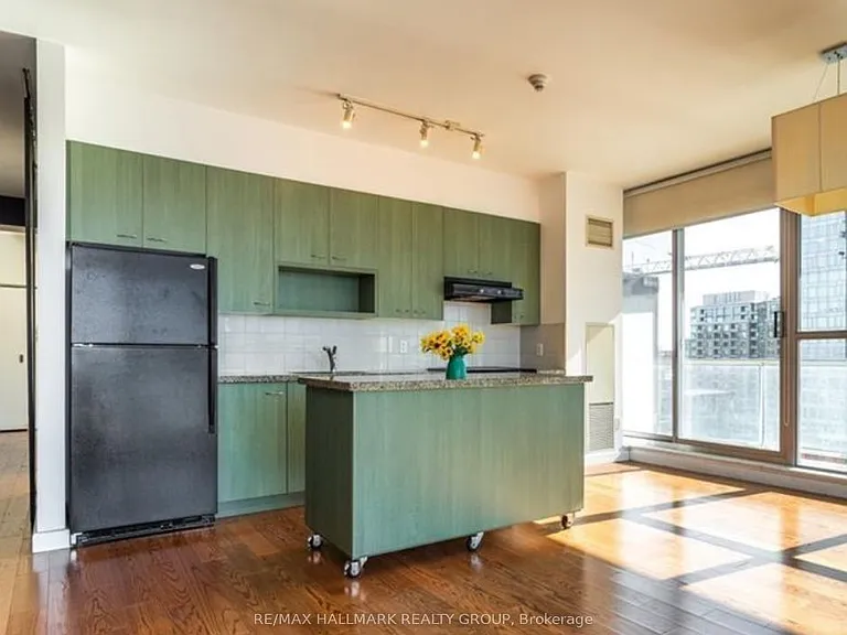 179 George St #1006 — Photo 6