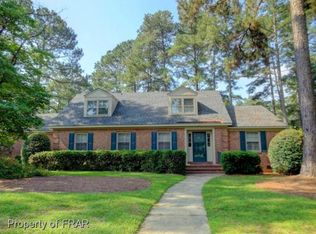 2821 Millbrook Rd, Fayetteville, NC 28303