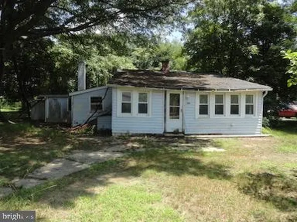 516 N Johnsontown Rd, Pasadena, MD 21122