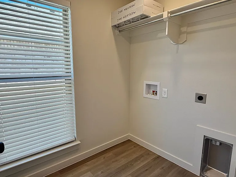 2408 Aberdeen Ave — Photo 28