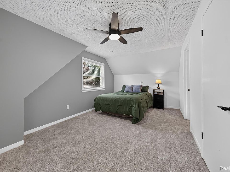 431 N Edgeworth Ave, photo 26