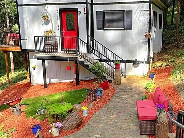 2881 Birch Ct, Camino, CA 95709