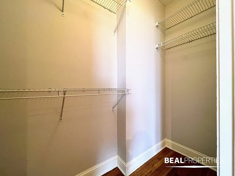 2321 N Rockwell St #B3 — Photo 6