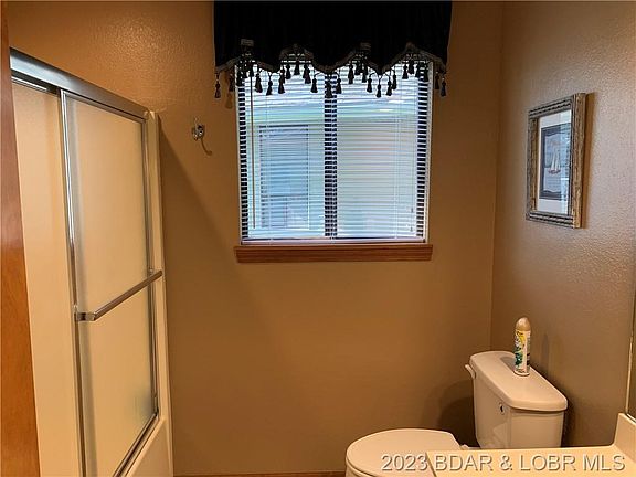 5th image of 449 Old Granny Ln