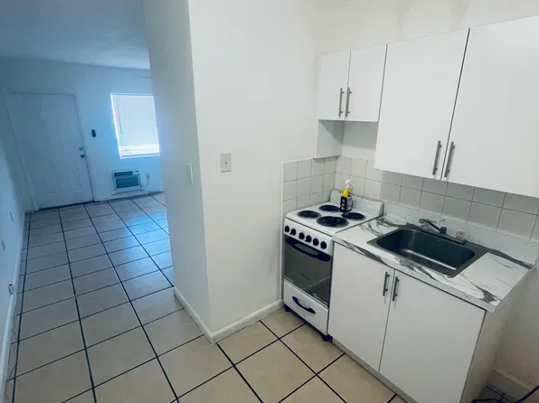 Lily Holdings LLC, 6341 Pembroke Rd #1, Hollywood, FL 33023