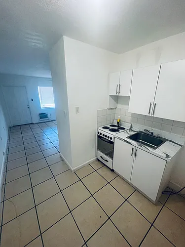 6341 Pembroke Rd Photo 1