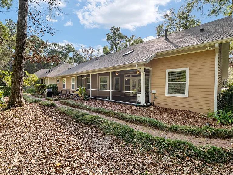 3773 SW 21st Dr — Photo 55