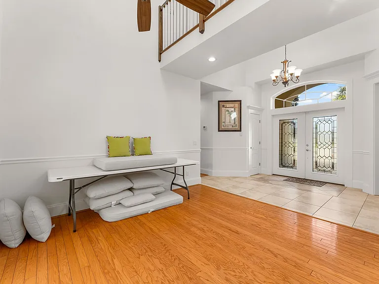 102 Sunset Cir — Photo 11