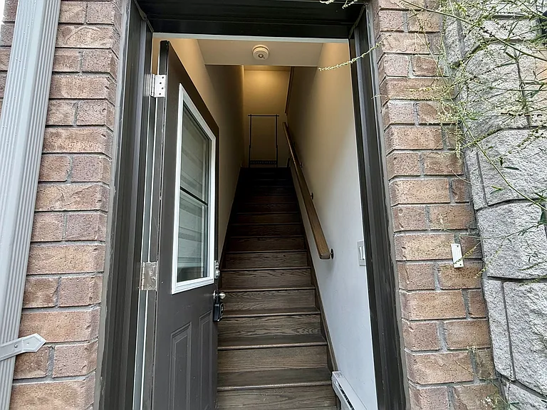 10 Fred Lablanc Dr #COACH HSE — Photo 2