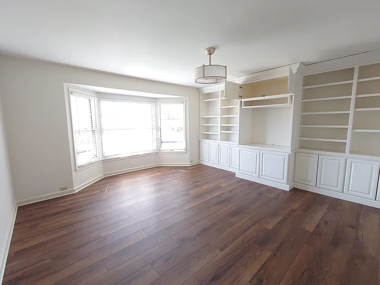 3200 E Hampshire St — Photo 11