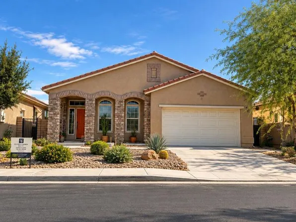 2667 Desert Breeze Way, Palm Springs, CA 92262