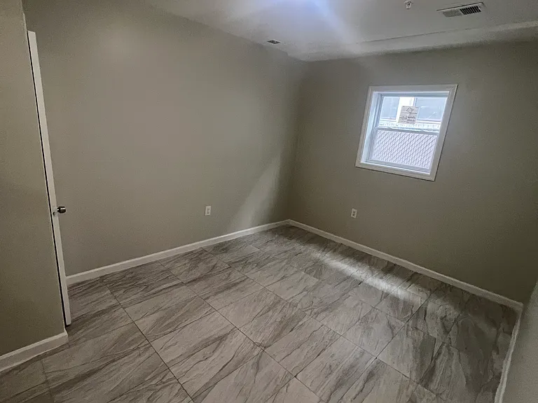 132 Fabyan Pl #1A — Photo 4