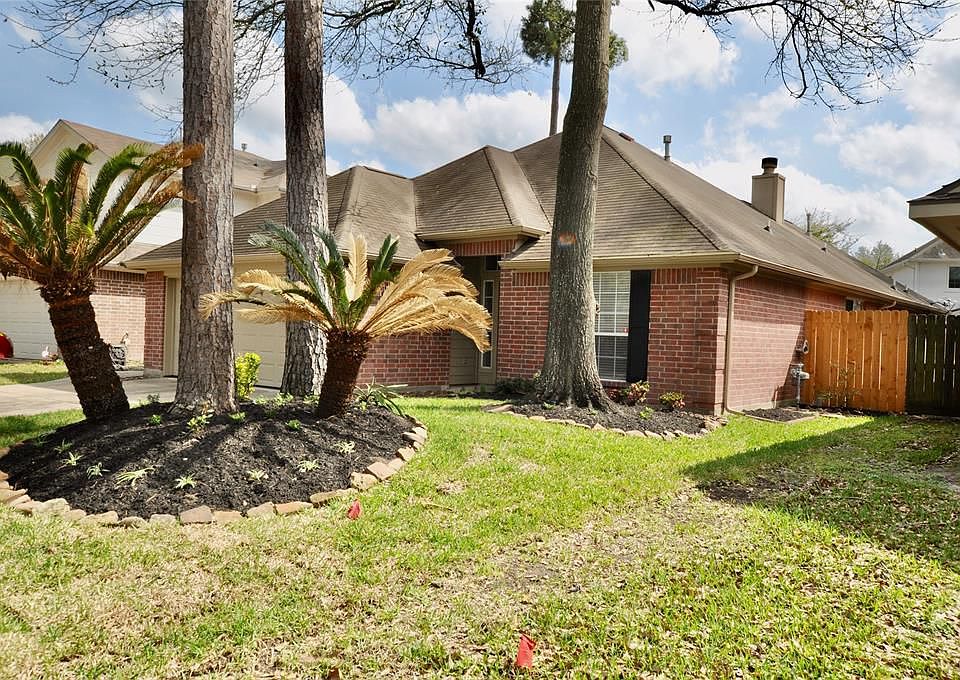 1st image of 26983 Crown Haven Dr