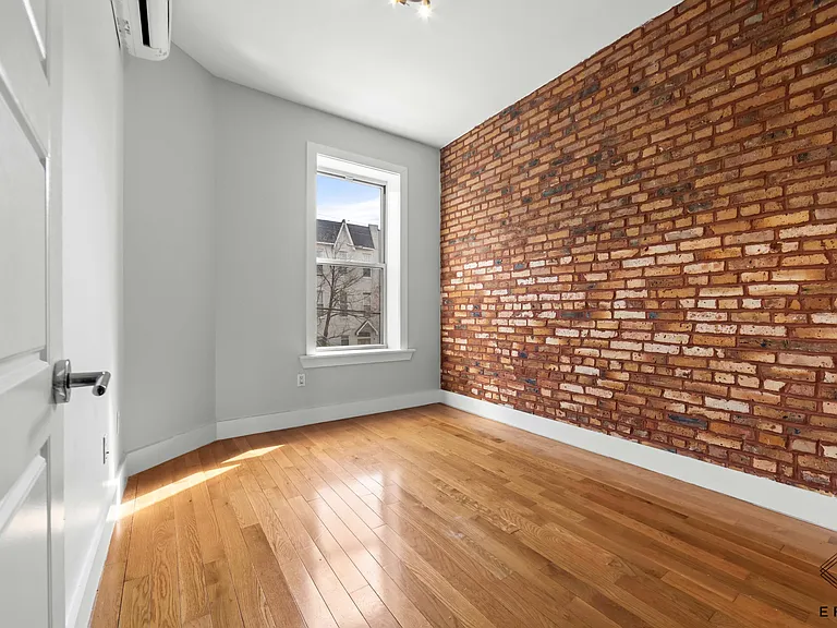 385 Himrod St #3A — Photo 9