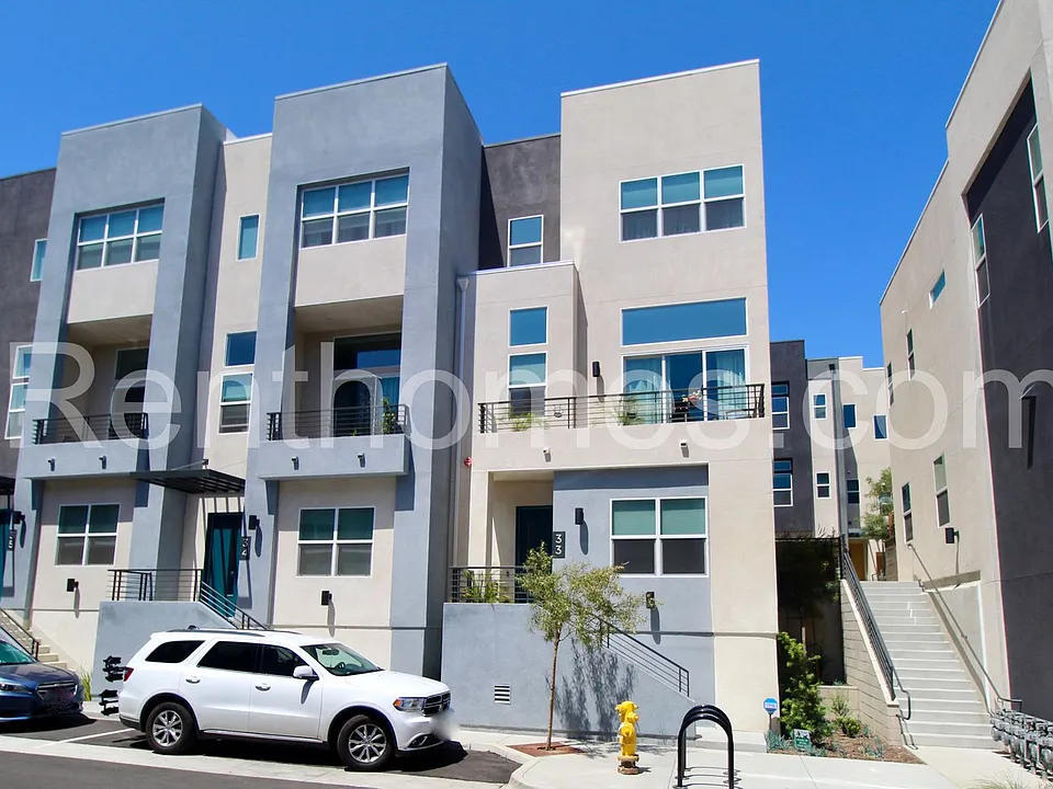 10441 Harlow Cir #33