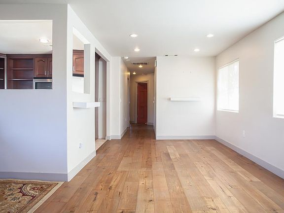 2nd image of 1616 Fargo St #1