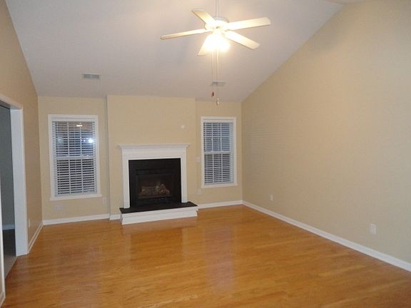 3rd image of 3810 Bluestem Drive