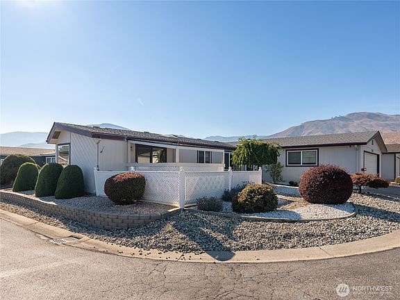 2nd image of 1701 Clark Drive #66
