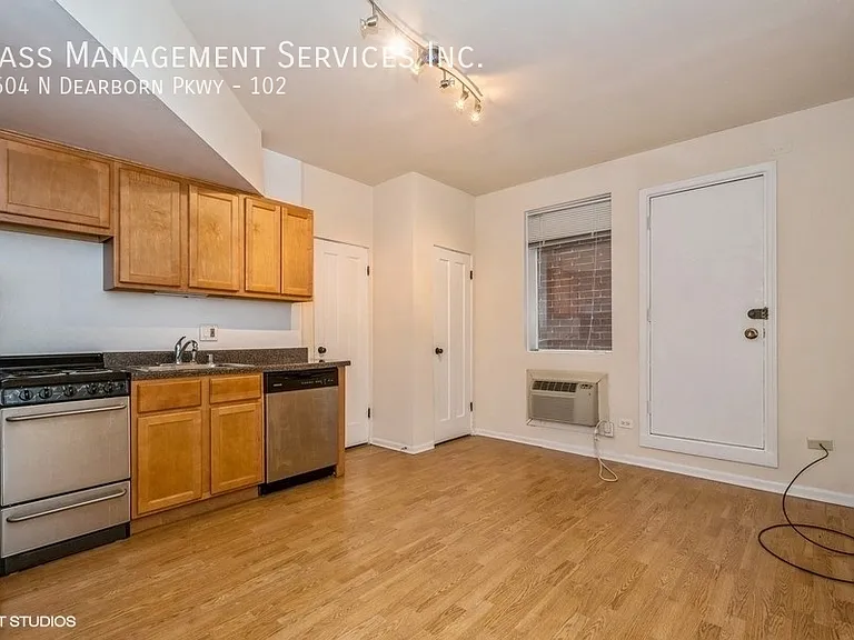 1504 N Dearborn Pkwy, Chicago, IL — Photo 13