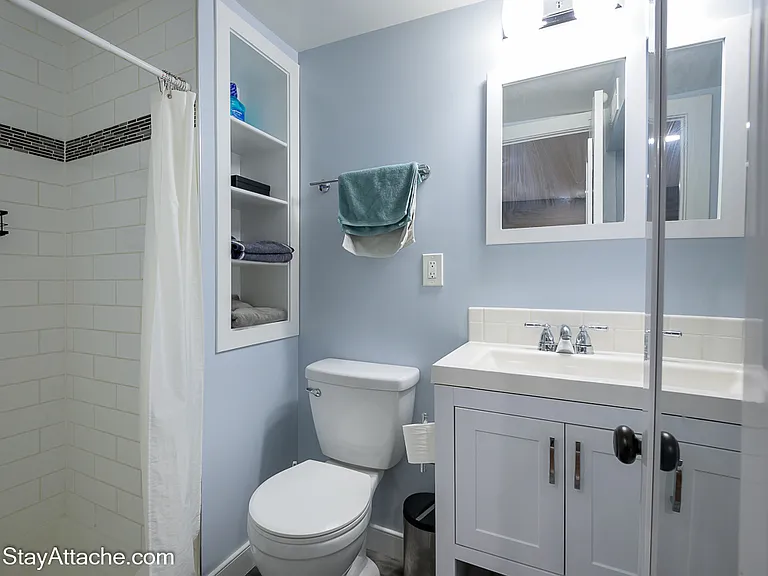 717 F St NE — Photo 19