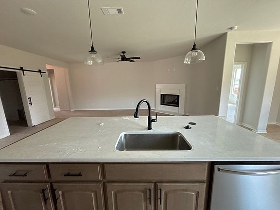 5th image of 505 Vista Ridge Dr