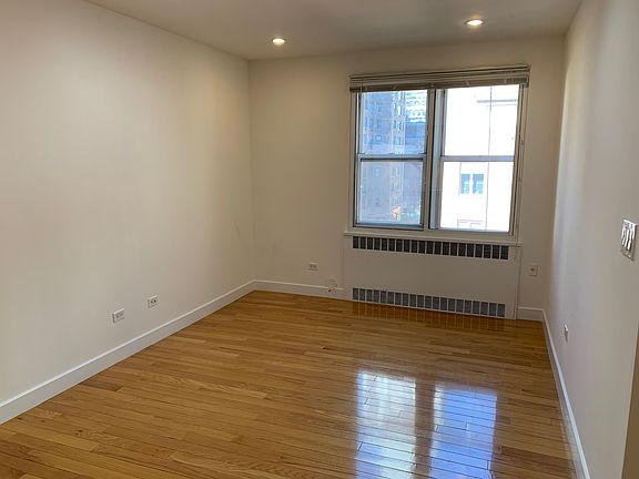 3rd image of 330 E 63rd St APT 3d
