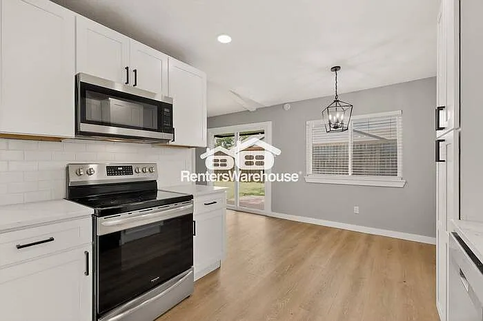 507 S Spring Creek Dr — Photo 16