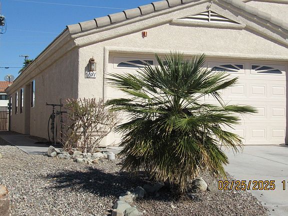 2nd image of 2759 Palisades Dr