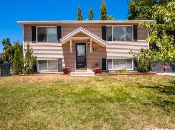 1498 W 1850 N, Layton, UT 84041