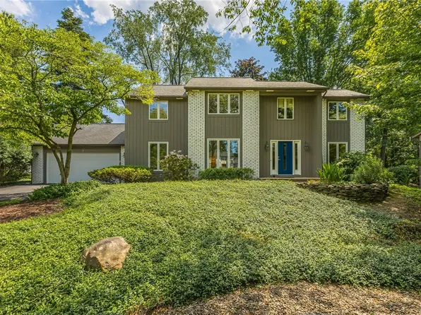 3 Wind Song Trl, Fairport, NY 14450