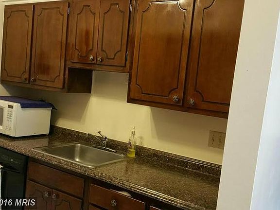 3rd image of 3833 Joshua Pl #D