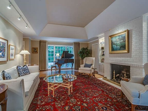 5th image of 1209 Honan Dr