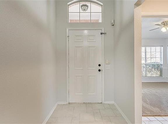 3rd image of 2701 Briarcrest Dr