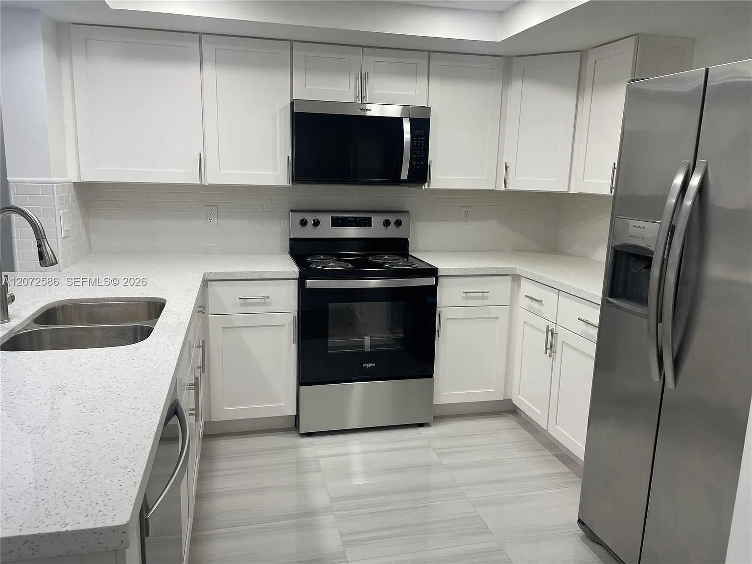 2 bed, 936 sqft, $2,350 — Photo 4