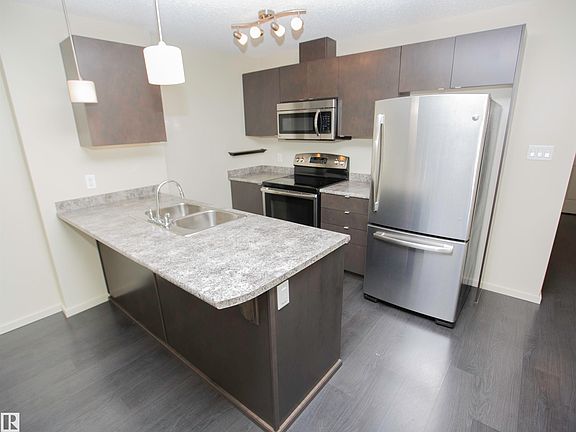4th image of 344 Windermere Rd NW #222