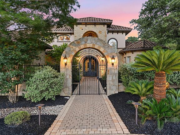 5th image of 104 Kollmeyer Cir