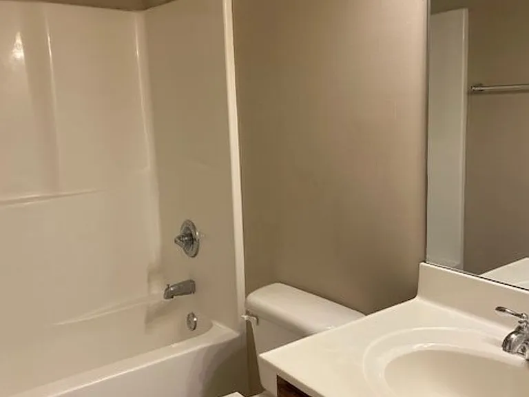 168 E Grande Ave — Photo 14