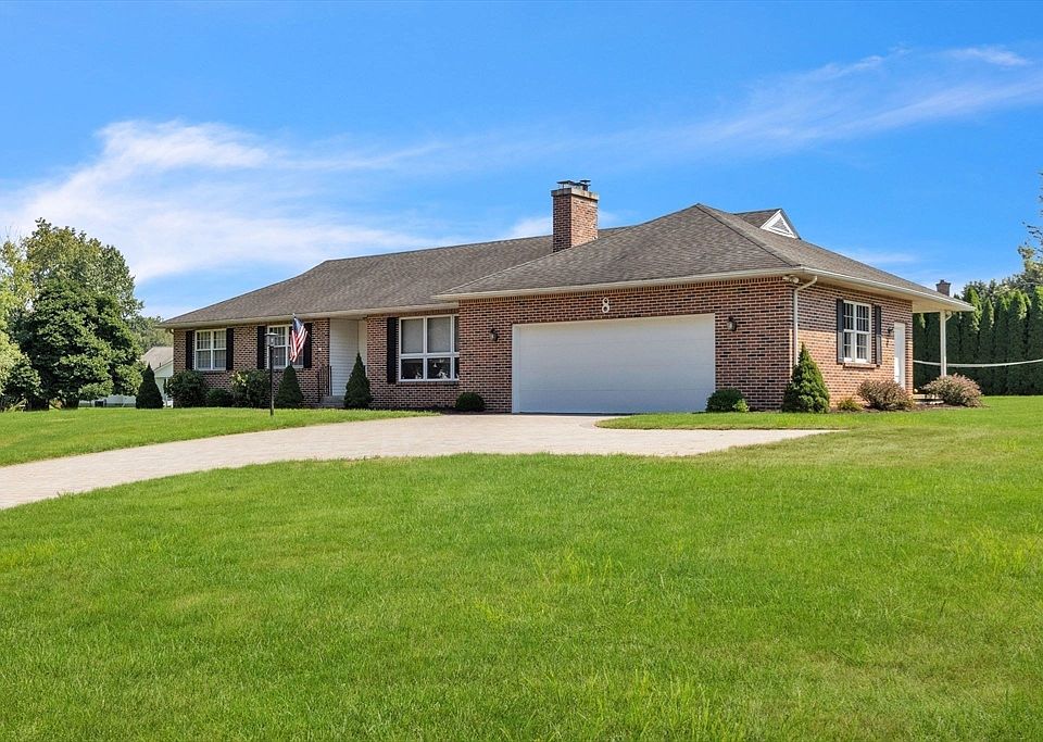 8 Moody Bridge Rd, Hadley, MA 01035 | Zillow