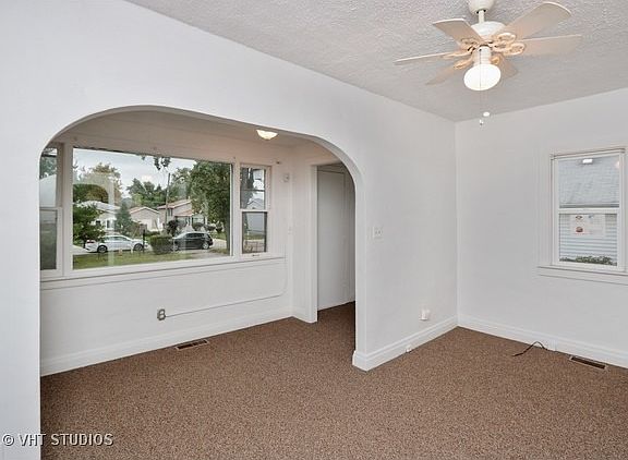 5th image of 2840 Central Ave