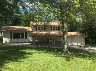 4111 N Macarthur Rd, Decatur, IL 62526