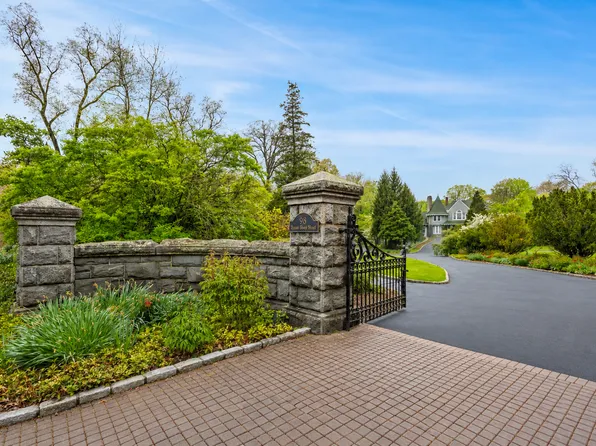 98 Byram Shore Rd APT 1, Greenwich, CT 06830