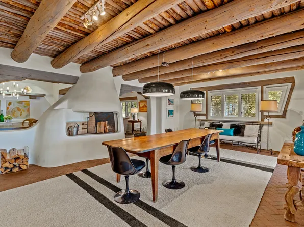 1013 Placita Don Andres, Santa Fe, NM 87501